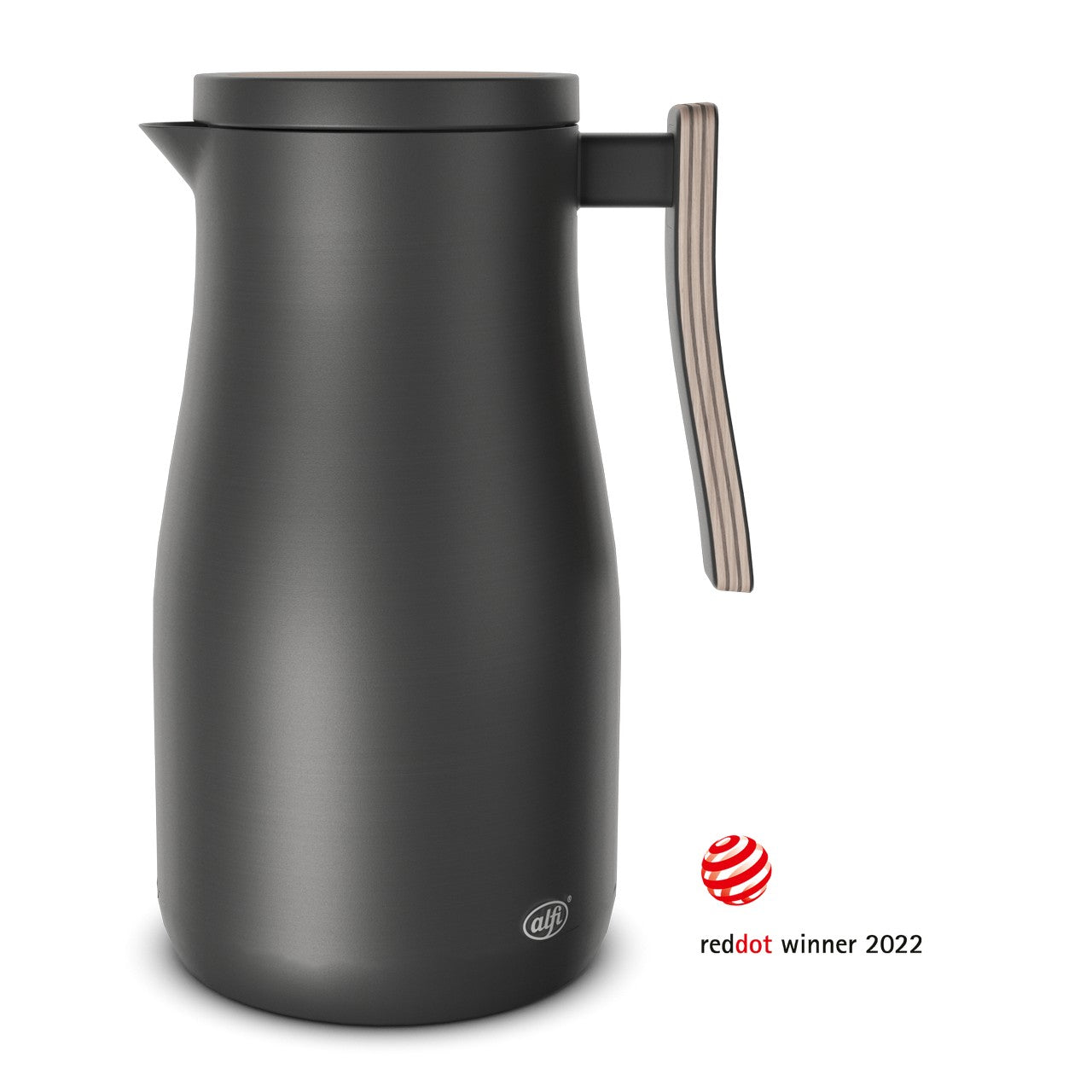Die Abbildung zeigt eine elegante, schwarze Thermoskanne mit einem langen, geschwungenen Holzgriff. Auf der rechten Seite ist ein rotes Logo, das darauf hinweist, dass sie 2022 einen Designpreis gewonnen hat.
