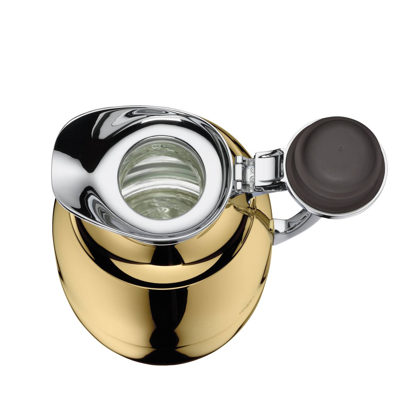 Auf dem Bild ist eine glänzende, goldfarbene Thermoskanne von oben zu sehen, deren Deckel geöffnet ist. Man sieht den runden, silberfarbenen Rand der Öffnung und das Innere des Gefäßes. Die Kanne spiegelt Licht und hat ein elegantes, modernes Design.