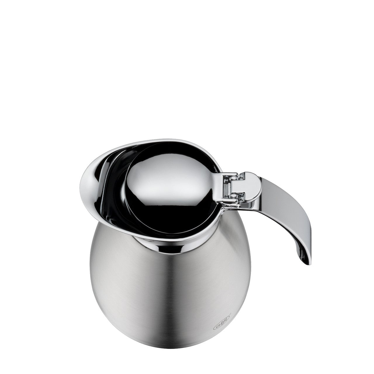 Das Bild zeigt eine glänzende, metallene Kaffeekanne mit einem abgerundeten Design. Sie hat einen schwarzen Deckel und einen gebogenen Griff. Die Kanne wirkt modern und funktional.